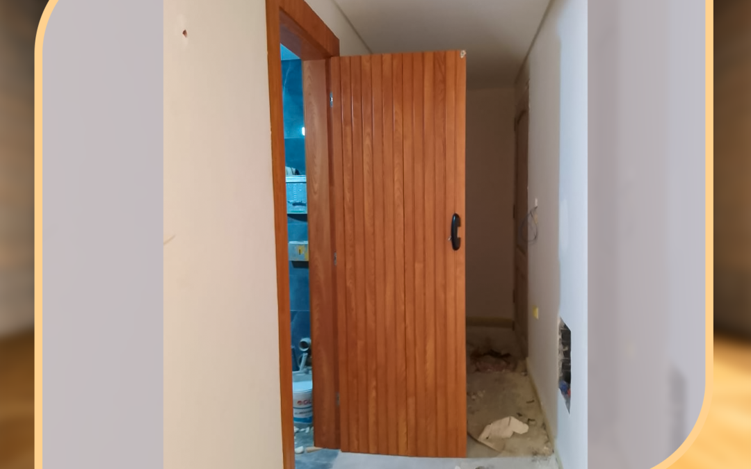 باب منطبق – folding door