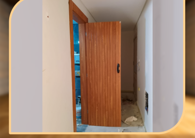 باب منطبق – folding door