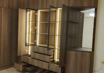 “بنصمم الدريسينج اللي يناسب غرفه نومك و علي ذوقك  … خامات مستوردة وجودة عالية